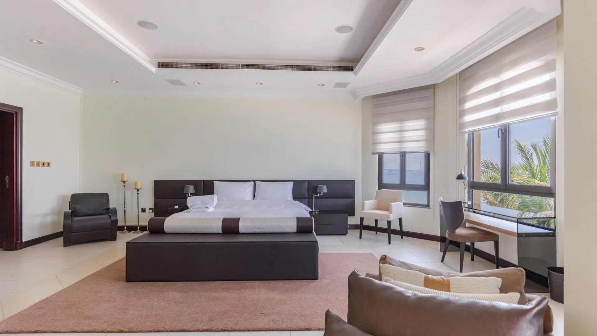Private Pool & Direct Beach Access-4Bdr Villa Dubai