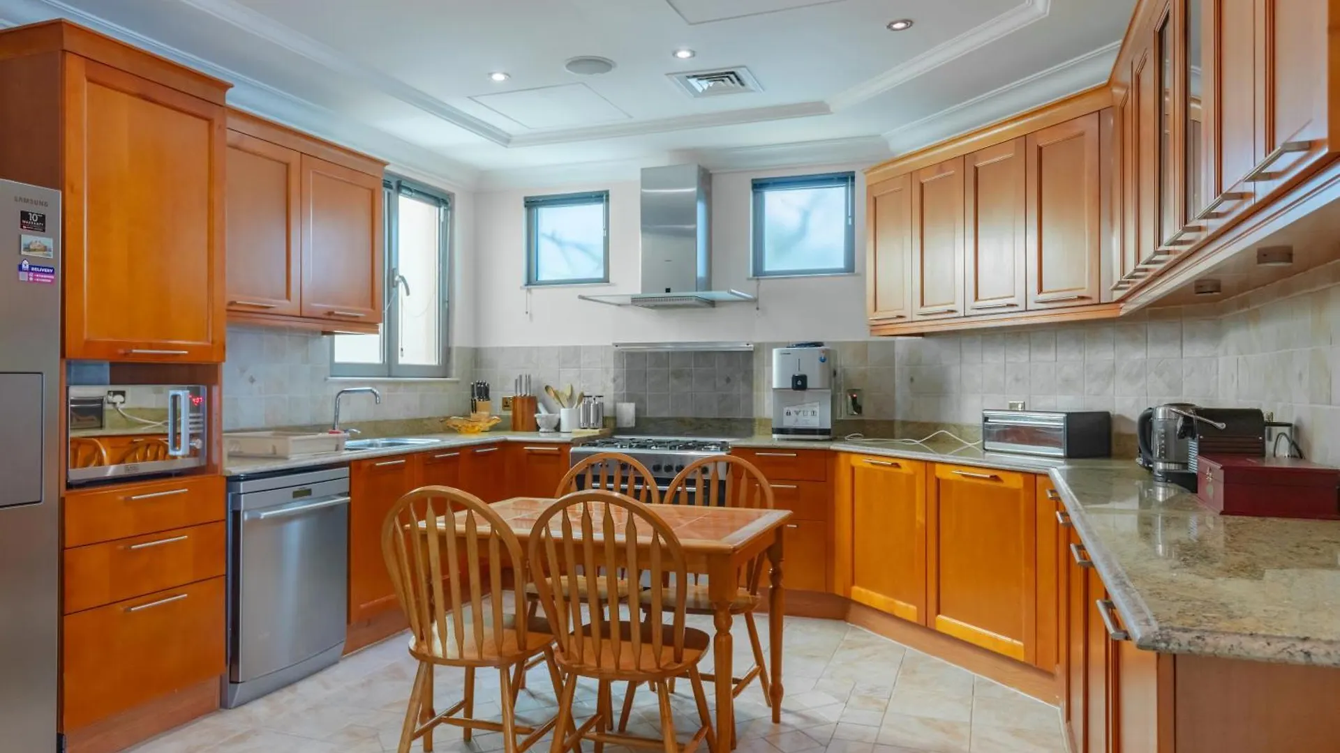 Private Pool & Direct Beach Access-4Bdr Villa Dubai