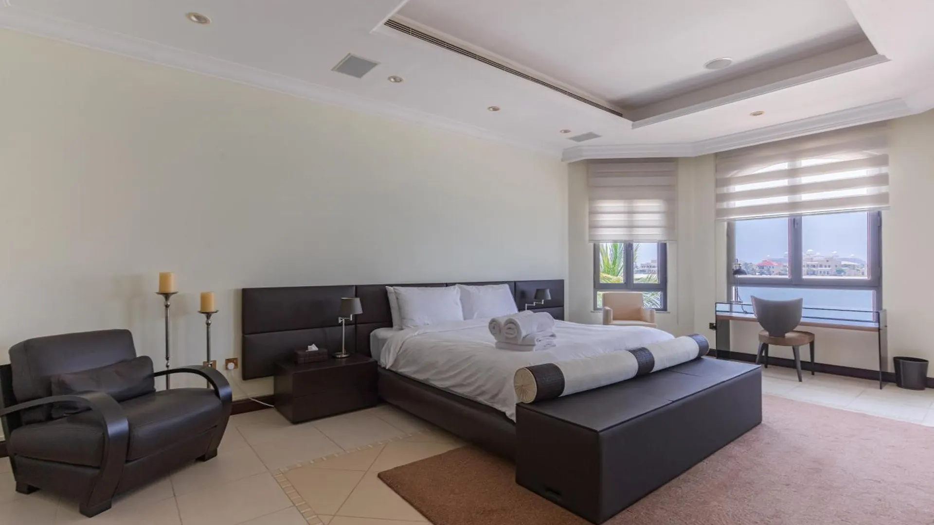 Private Pool & Direct Beach Access-4Bdr Villa Dubai 0*,  United Arab Emirates