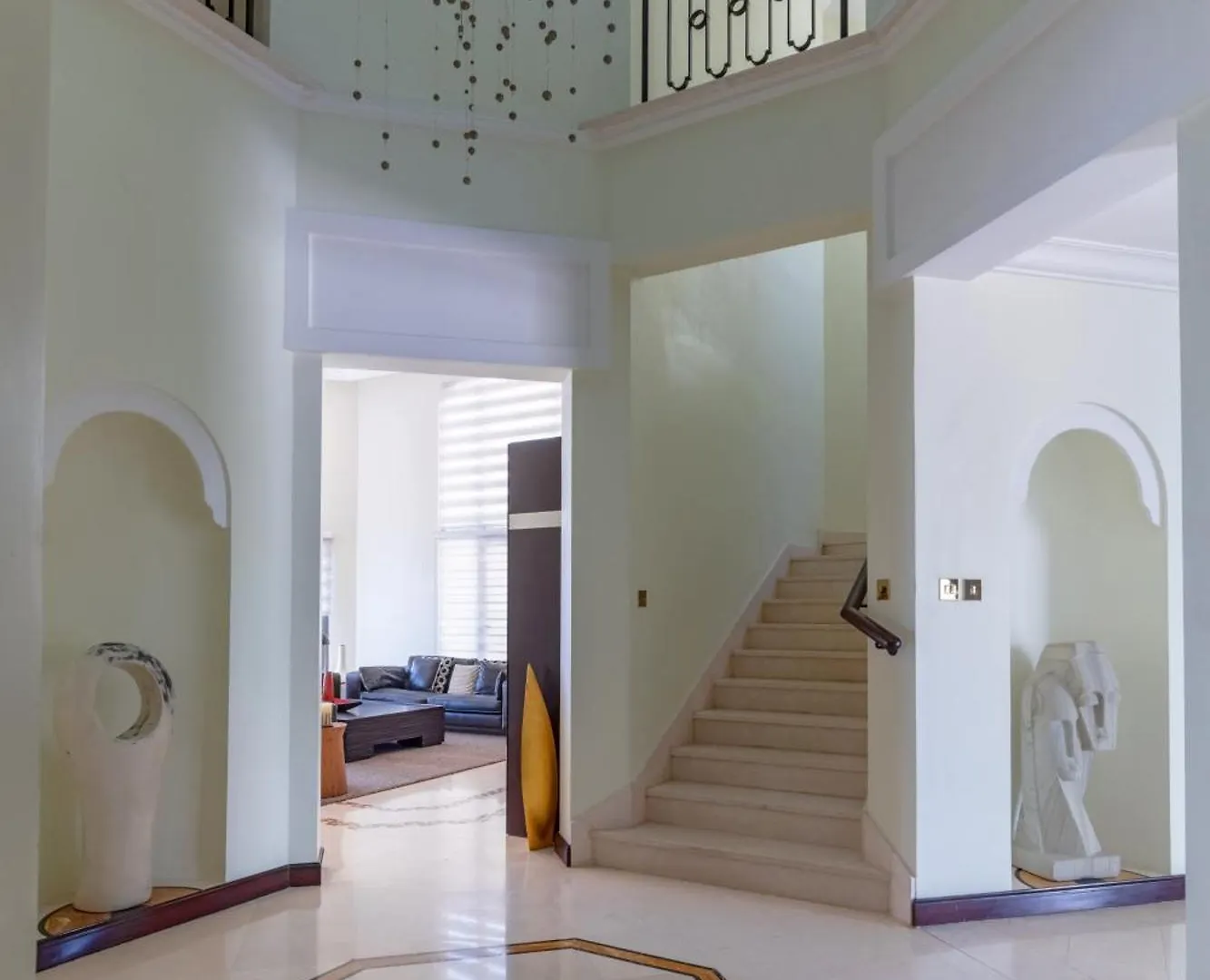 Private Pool & Direct Beach Access-4Bdr Villa Dubai United Arab Emirates