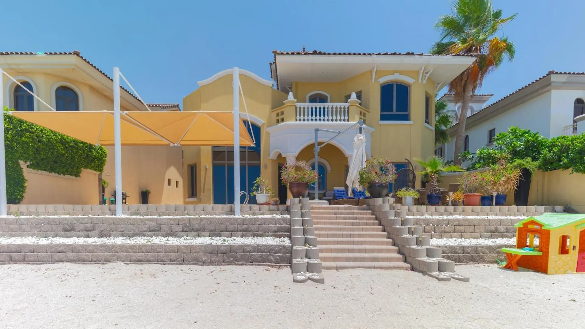 Private Pool & Direct Beach Access-4Bdr Villa Dubai United Arab Emirates