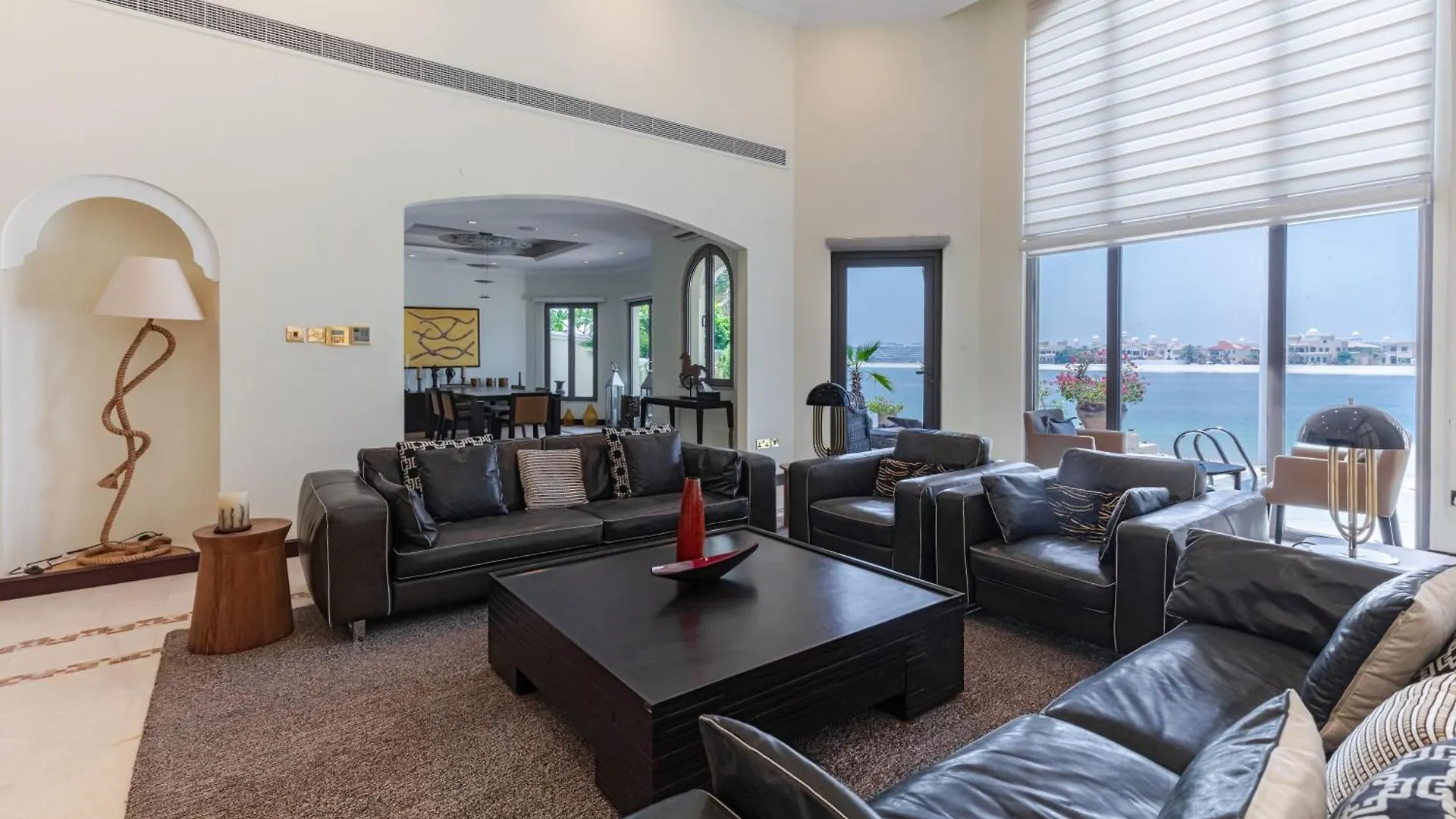 Private Pool & Direct Beach Access-4Bdr Villa Dubai United Arab Emirates