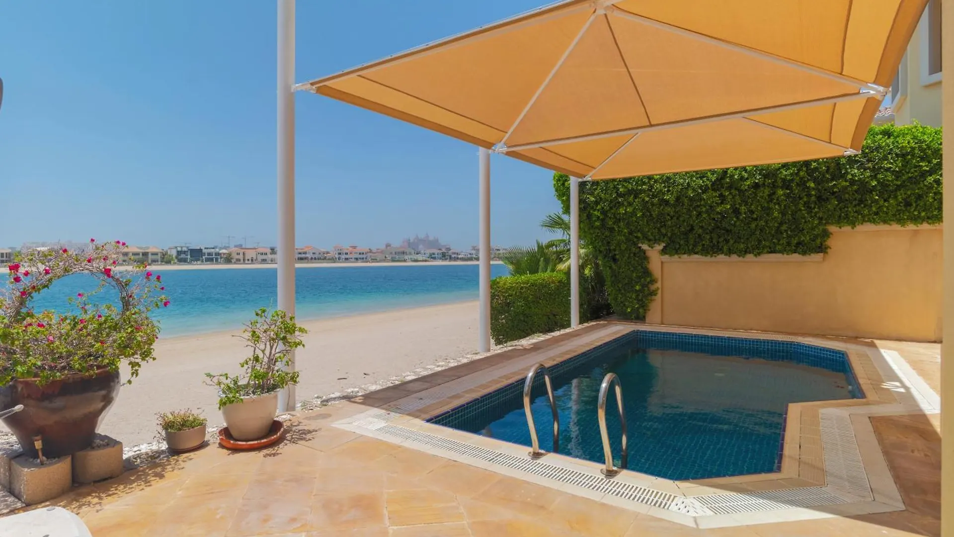 Private Pool & Direct Beach Access-4Bdr Villa Dubai
