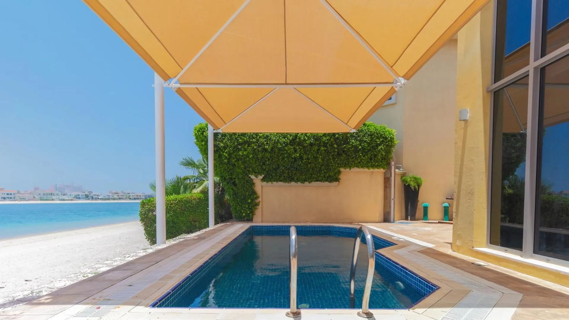 Private Pool & Direct Beach Access-4Bdr Villa Dubai