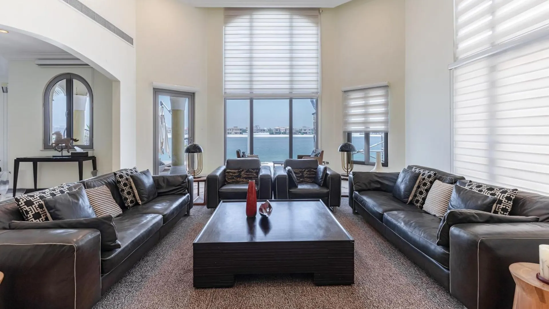 Private Pool & Direct Beach Access-4Bdr Villa Dubai United Arab Emirates