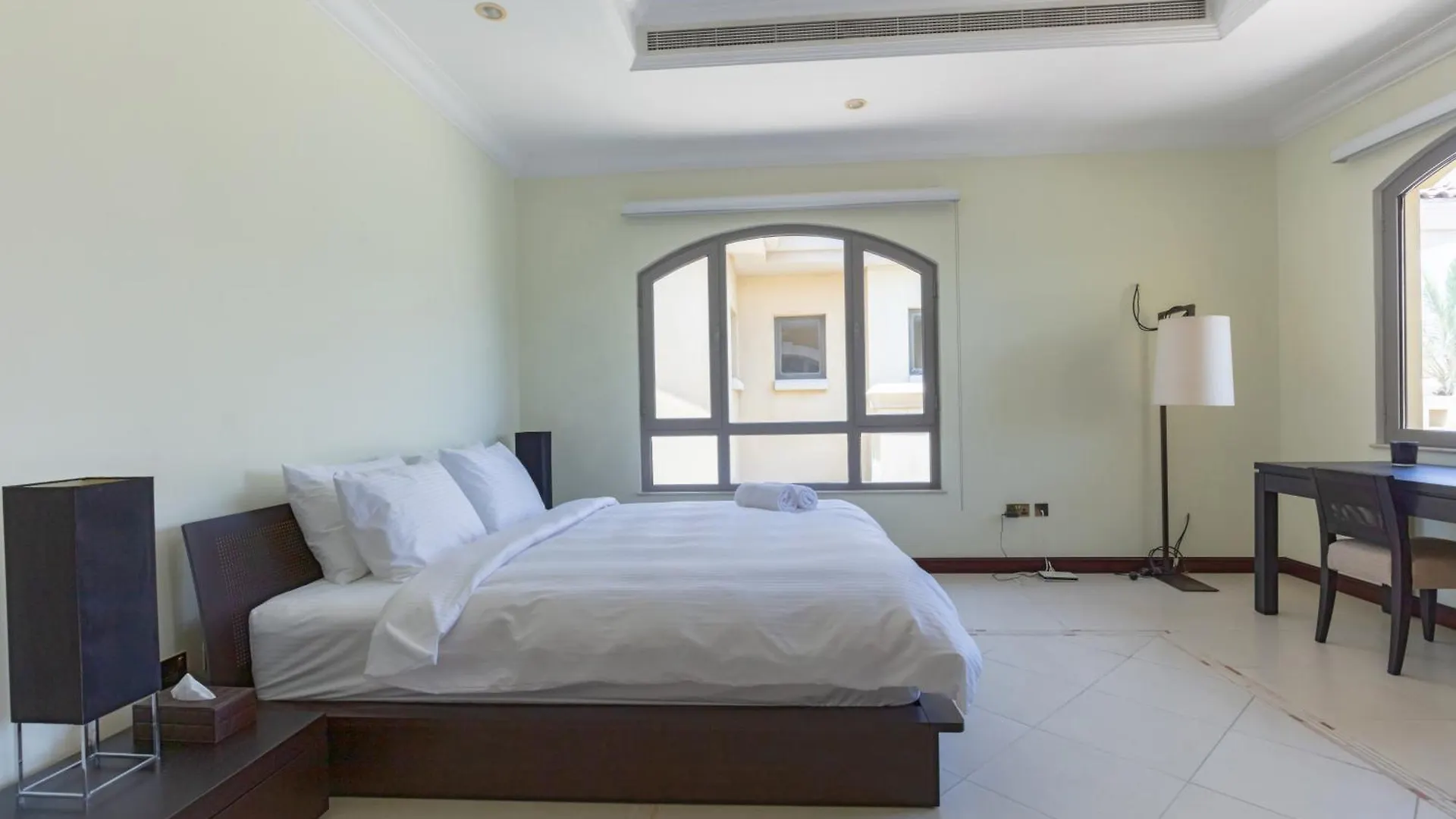 Private Pool & Direct Beach Access-4Bdr Villa Dubai United Arab Emirates