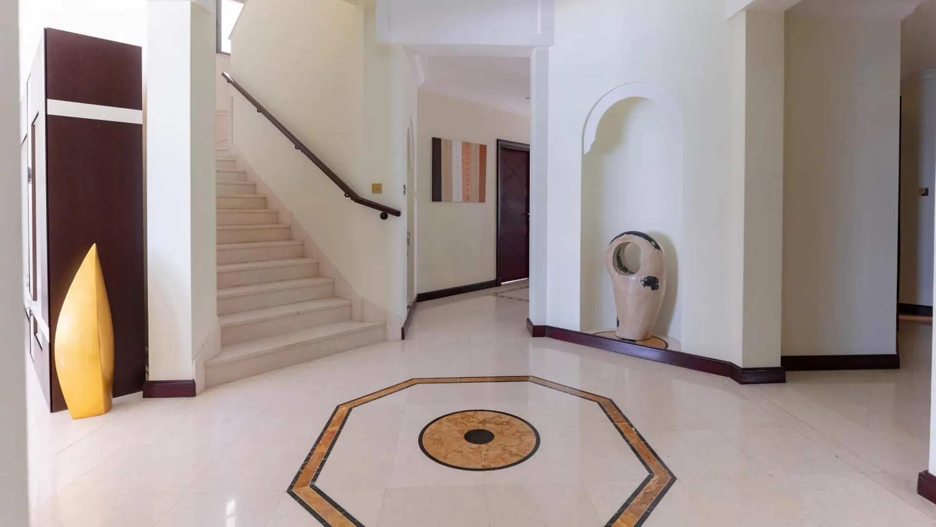 Private Pool & Direct Beach Access-4Bdr Villa Dubai